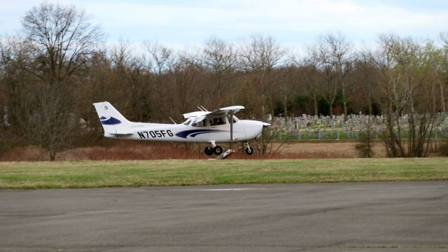 Cessna Skyhawk (N705FG)