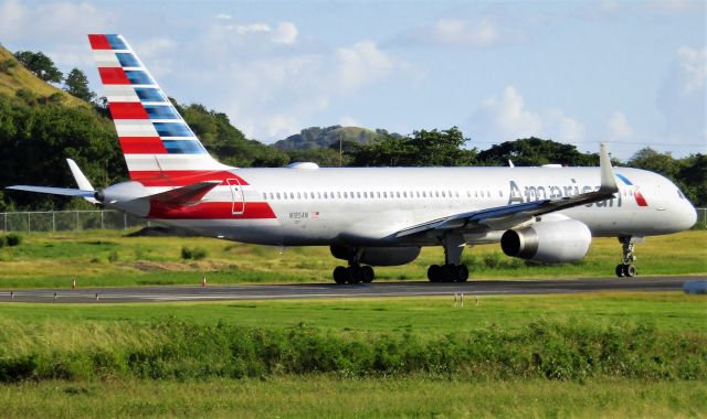 Boeing 757-200 (N185AN)