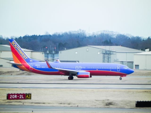 Boeing 737-800 (N8621A) - Takeoff on 20C at KBNA 1-10-14