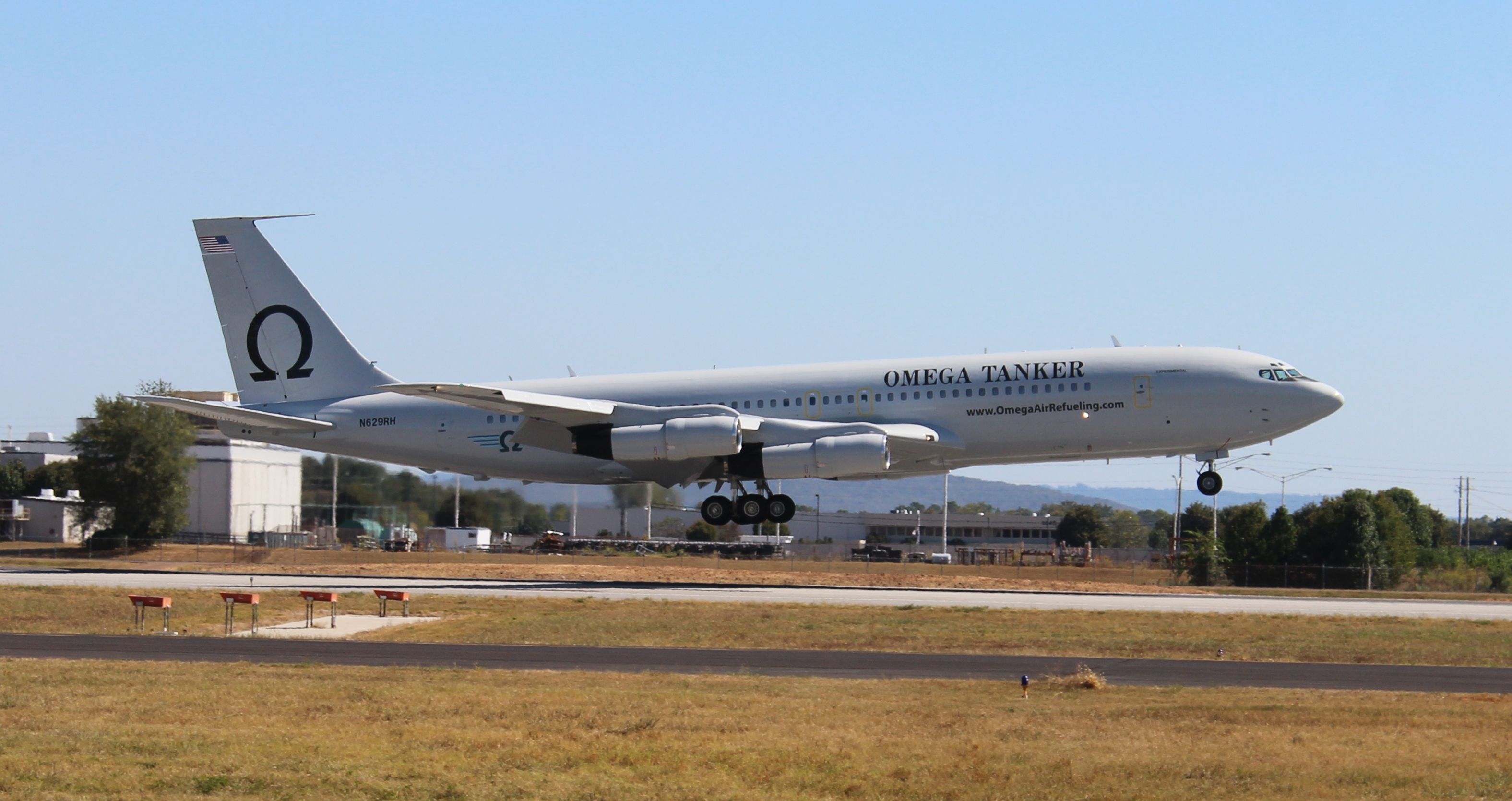 Boeing 707-300 (N629RH) - A Boeing 707-336C Omega tanker landing on Runway 18L at Carl T. Jones Field, Huntsville International Airport, AL - October 6, 2016.