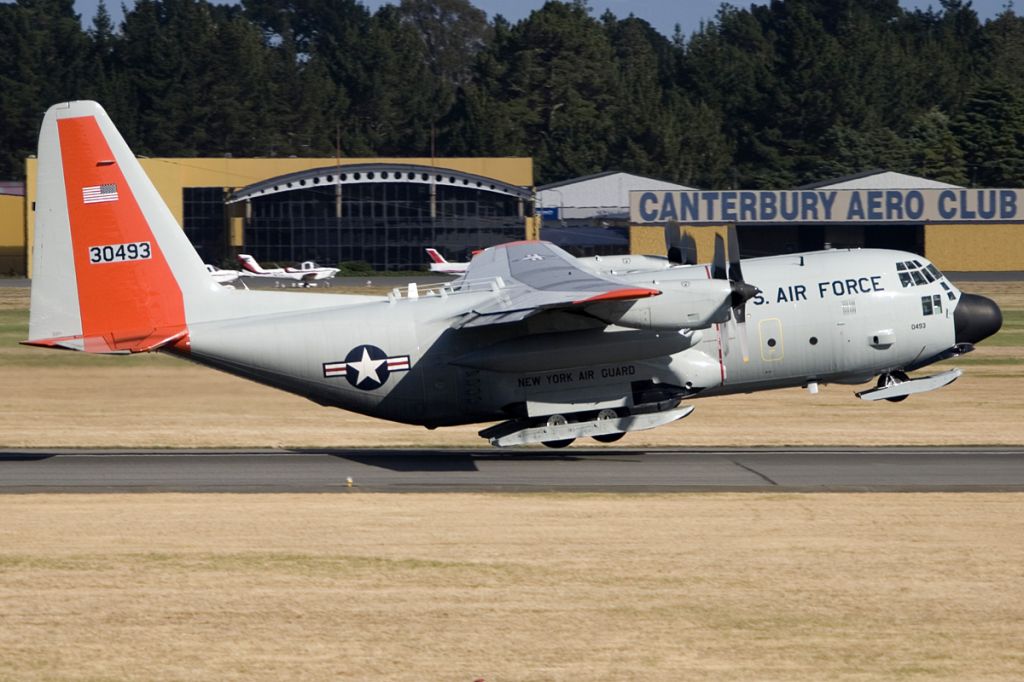 Lockheed C-130 Hercules (83-0493)