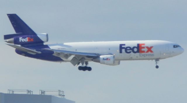 McDonnell Douglas DC-10 (N358FE)