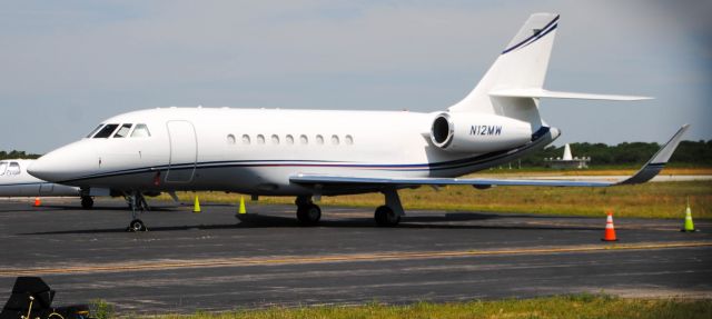 Dassault Falcon 2000 (N12MW)