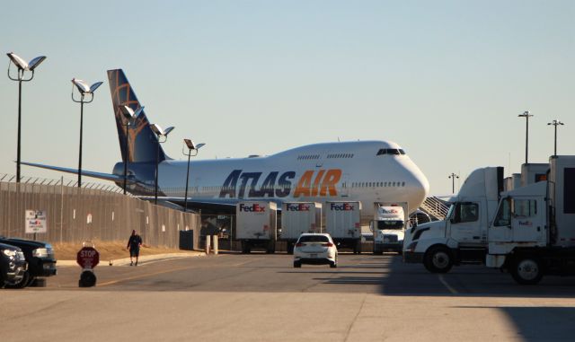 Boeing 747-400 — - 020922 Atlas B747-4F being loaded at north cargo ramp