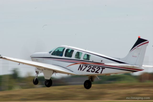 Beechcraft Bonanza (36) (N7252T)