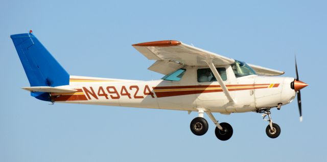 Cessna 152 (N49424)