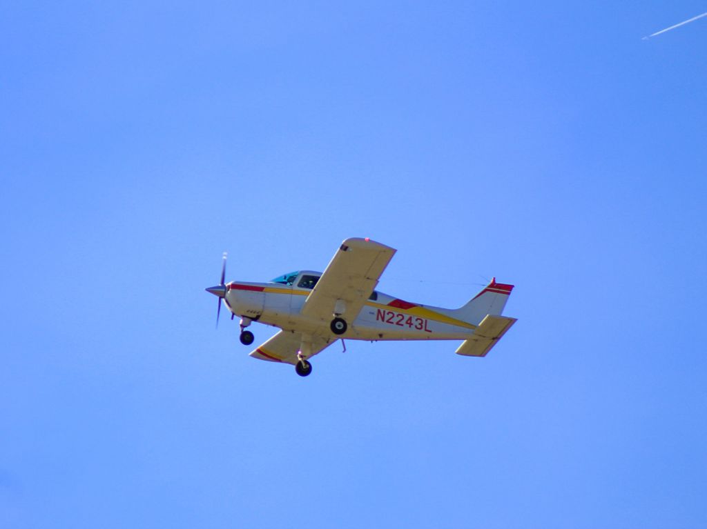 Beechcraft Sundowner (N2243L)