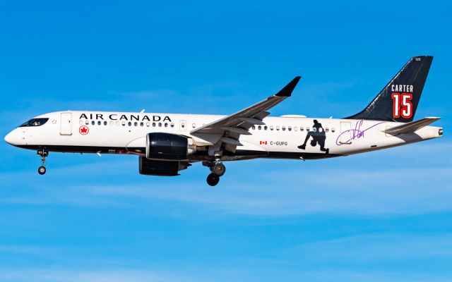Airbus A220-300 (C-GUPG)