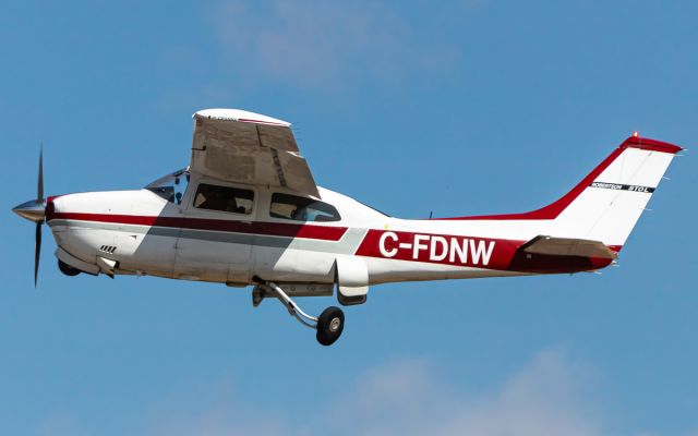 Cessna Centurion (C-FDNW)