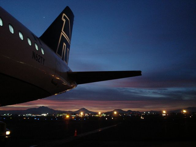 Airbus A319 (N62TY)