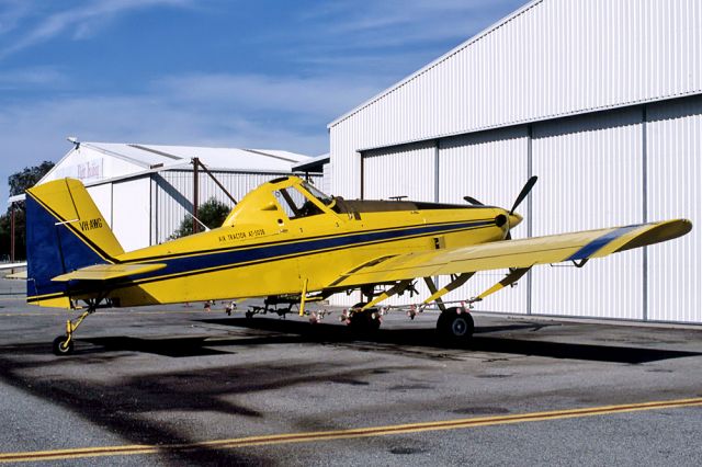VH-AWG — - AIR TRACTOR AT-502B - REG : VH-AWG (CN ) - PARAFIELD AIRPORT ADELAIDE SA. AUSTRALIA - YPPF 25/11/1995