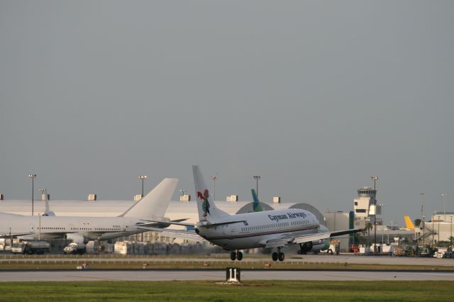 BOEING 737-400 (VP-CAT)