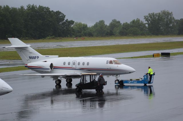 Hawker 800 (N68FP)