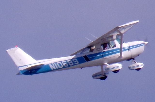 Cessna Commuter (N10689)