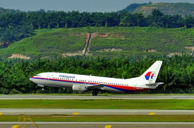 BOEING 737-400 (9M-MMG) - 2013 - A 23 years old plane, now with Iranian Caspian Airlines as EP-CAR 