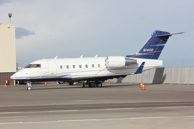 Canadair Challenger (N14GD)