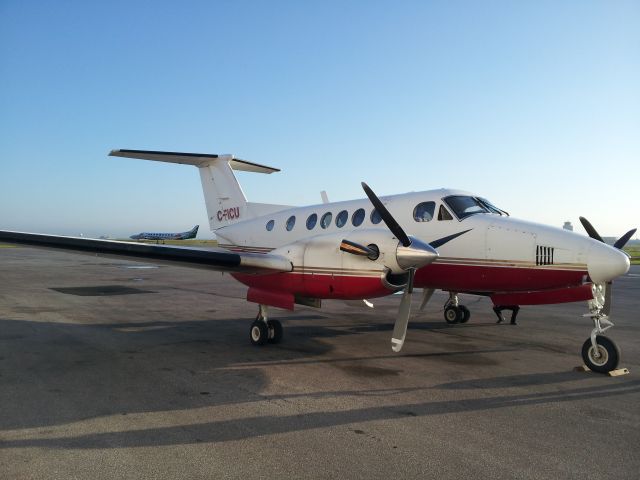 Beechcraft Super King Air 200 (C-FICU)