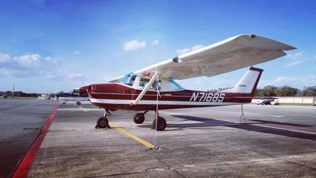 Cessna Commuter (N7168S)