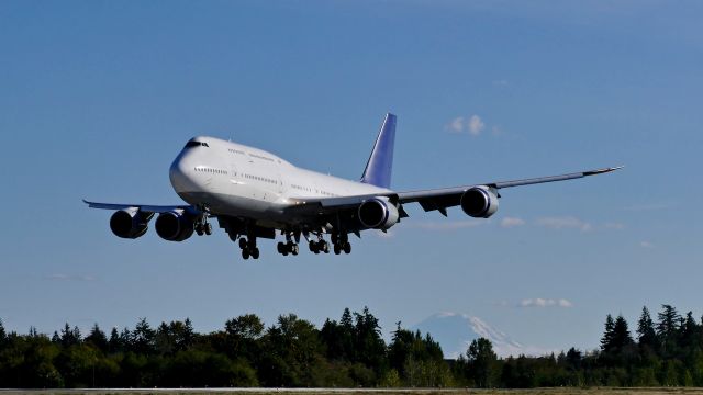 BOEING 747-8 (N828BA) - BOE21 on short final to Rwy 34L to complete a flight test on 10.7.21. (B747-830 / ln 1435 / cn 37826). This aircraft was originally for Lufthansa but NTU.  It's now destined to become a VIP aircraft for the Government of Egypt and reg will be #SU-EGY.