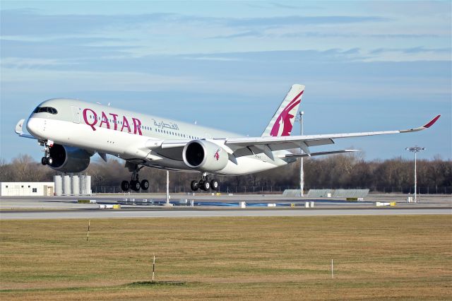 Airbus A330-300 (A7-ALG)