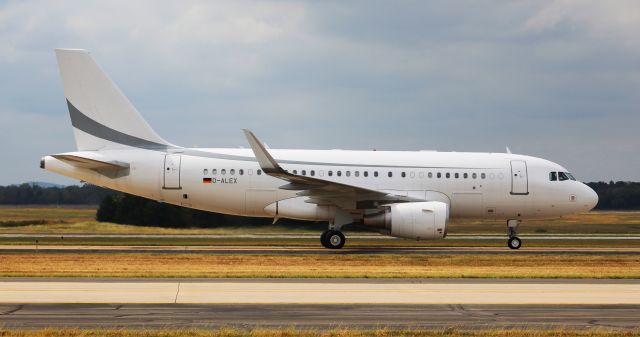 Airbus A319 (D-ALEX) - K5-Aviation-Germany Airbus A319ACJ taxiing to the FBO at Washington Dulles. Taken during Dulles Day 2016 on 17Sep16.