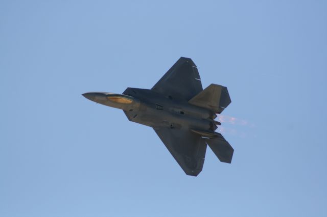 — — - F22 high speed pass