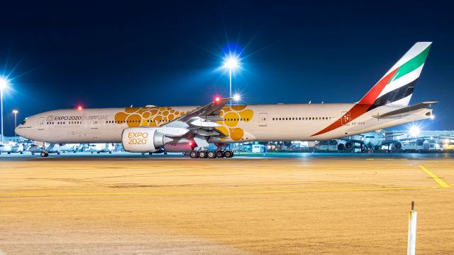 BOEING 777-300ER (A6-ECU) - Cargo flight that came from Sydney heading back after delivering cargo of at Christchurch  