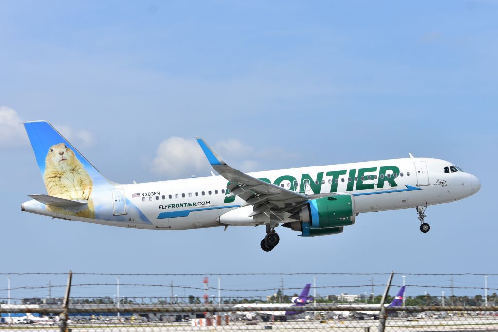 Airbus A321 (N303FR)