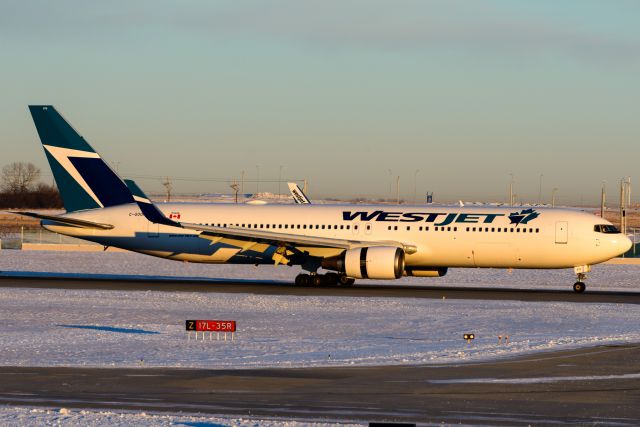 BOEING 767-300 (C-GOGN)