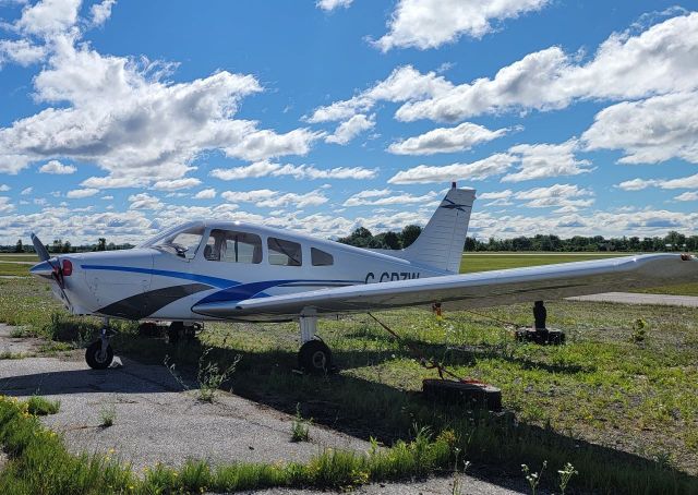 Piper Cherokee (C-GDZW)