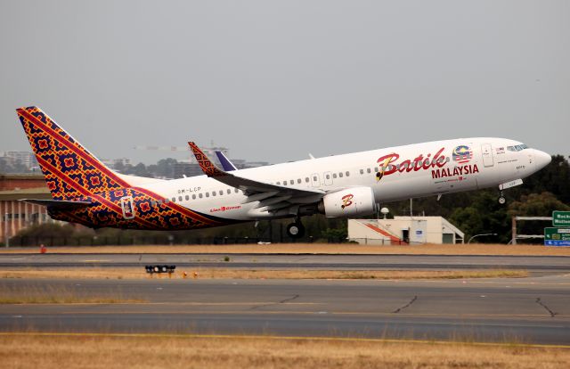 Boeing 737-800 (9M-LCP) - Lifting Off from Rwy 34L