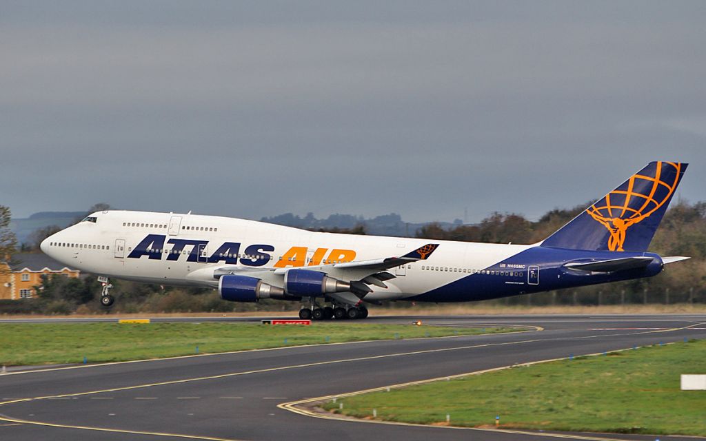 Boeing 747-400 (N465MC) - atlas air b747-446 n465mc dep shannon 20/10/18.