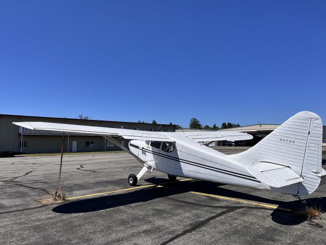 Piper 108 Voyager (N676C)