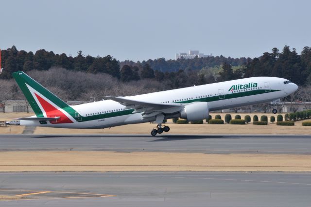 Boeing 777-200 (EI-DBM) - 2012/3/14