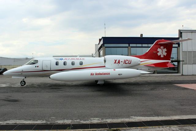 Learjet 35 (XA-ICU)