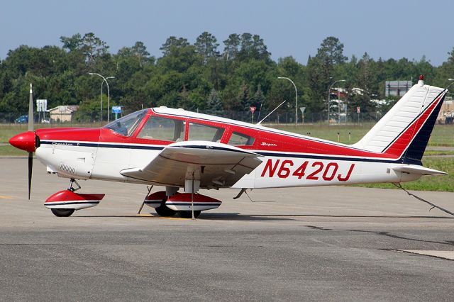 Piper Cherokee (N6420J)