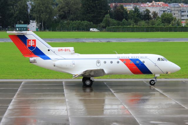 YAKOVLEV Yak-40 (OM-BYL)