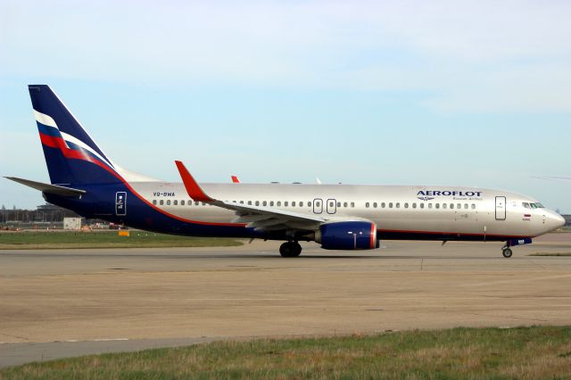 Boeing 737-800 (VQ-BWA) - Taxiing to Stand 419 on 9-Mar-19 operating flight AFL2570 from UUEE.