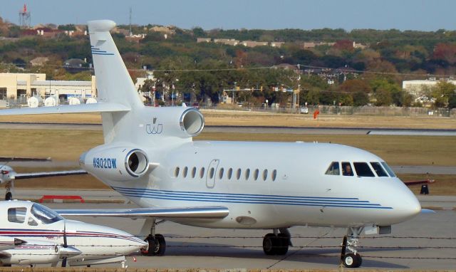Dassault Falcon 900 (N902DW)