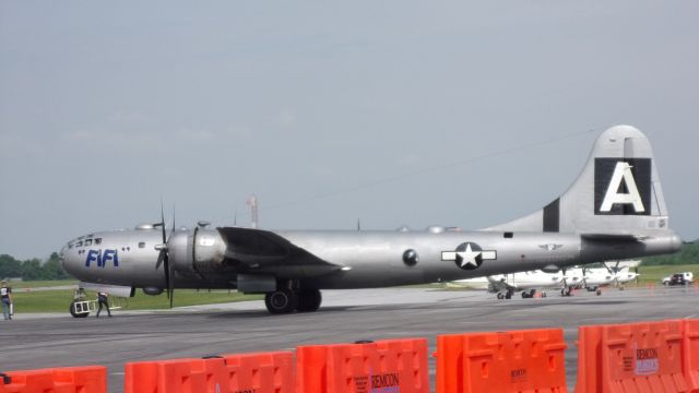 Boeing B-29 Superfortress (N529B)