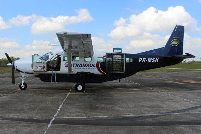 Cessna Caravan (PR-MSH) - Aircraft: Cessna 208B Grand Caravanbr /CN / IN: 208B0700br /Airline: Transulbr /Airport: Criciúma - Forquilhinha (CCM / SSIM), Brazil
