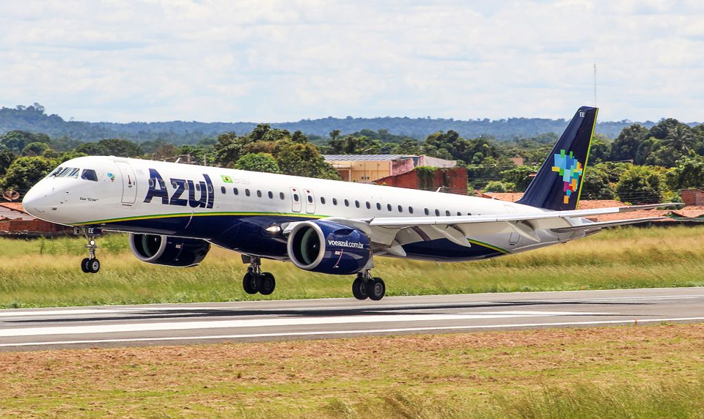 EMBRAER ERJ-190-400 (PS-AEE)