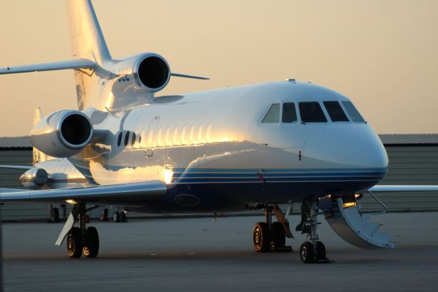 Dassault Falcon 900 (VQ-BZZ)