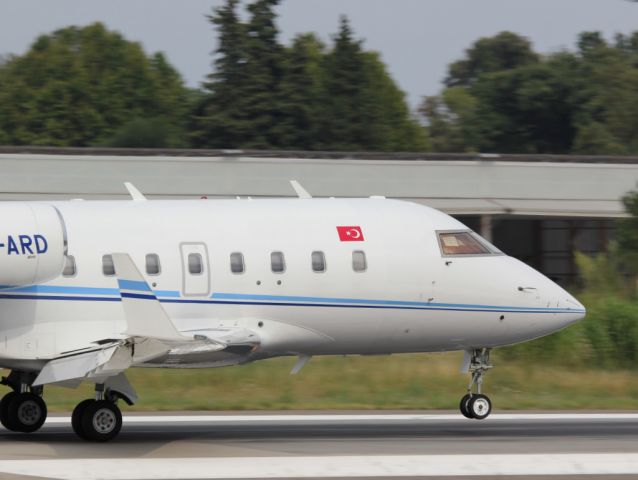 Canadair Challenger (TC-ARD)