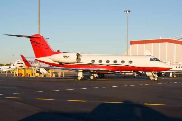 Gulfstream Aerospace Gulfstream IV (N15Y) - sunrise shot of N15Y @ KBOS Logan Airport