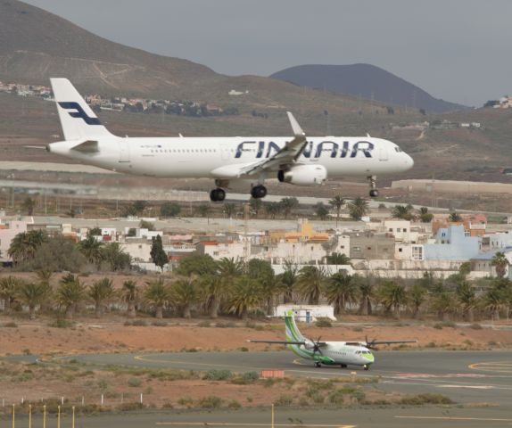 Aerospatiale ATR-42-300 (EC-MIF)