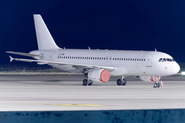 Airbus A320 (LZ-FBE) - Tenerife Sur - Reina Sofia (TFS / GCTS) - Spainbr /br /Photo taken: December 30, 2023br /br /Operator: Bul Airbr /Type: Airbus A320-214br /Registration: LZ-FBEbr /Serial: 3780br / br /Category: Civil Aircraft - Airlinerbr /Marked as: Dawn/dusk/night