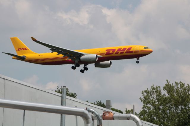 Airbus A330-300 (D-ACVG) - European Air Transport 310 landing 18C on 05-19-22