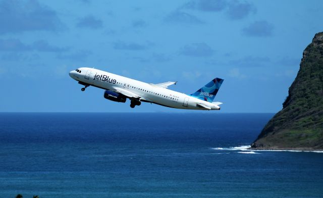 Airbus A320 (N638JB)