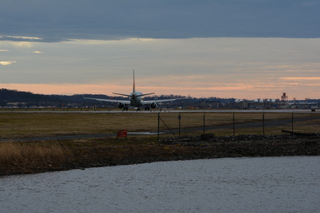 Embraer 170/175 (C-FEIQ)